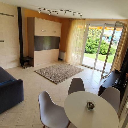 Igenyes 4 Fos Apartman Koezvetlen A Strandnal Apartment Чопак Екстериор снимка